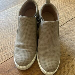 Caslon Women’s Tan Sneaker Style Bootie size 7.5